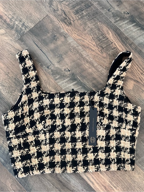 House of Harlow 1960 Tops - House of Harlow 1960 Black & Cream Houndstooth Tweed Crop Tank Top